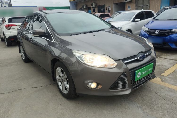 Used Ford Focus 2012 Sedan 1.6L Automatic Fashion Edition