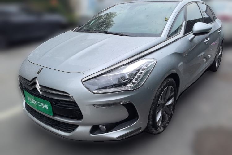 Used DS 5 2013 1.6T Luxury Edition THP160