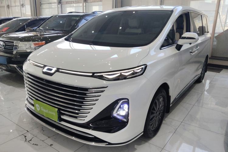 Used Bestune M9 2023 2.0T Prestige Edition