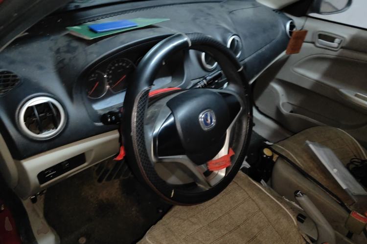 Used CHANGAN Alsvin V3 2012 1.3L Manual Comfort Version China IV Standard
