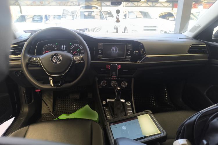 Used Volkswagen Sagitar 2019 280TSI DSG Comfort Version China VI Standard Center Console