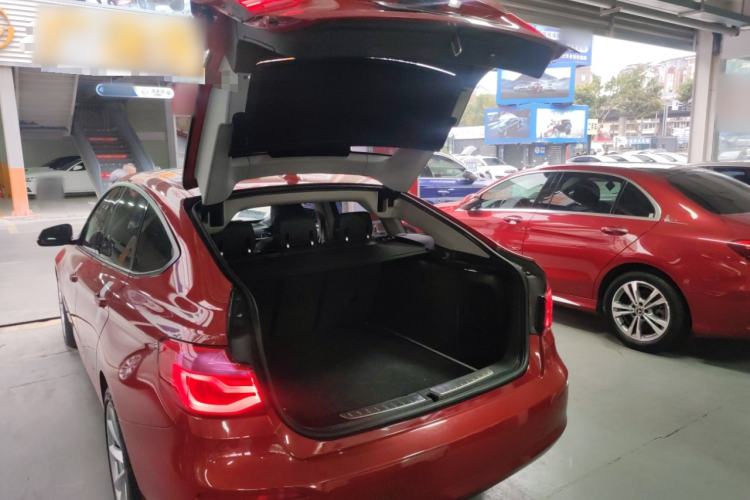 Used BMW 3 Series GT 2018 320i Sport Edition
