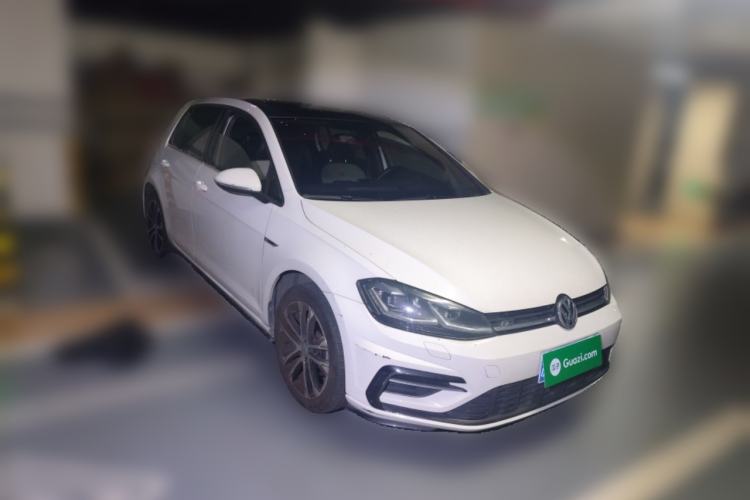 Used Volkswagen Golf 2018 280TSI Automatic R-Line Model Front Right 45 Deg