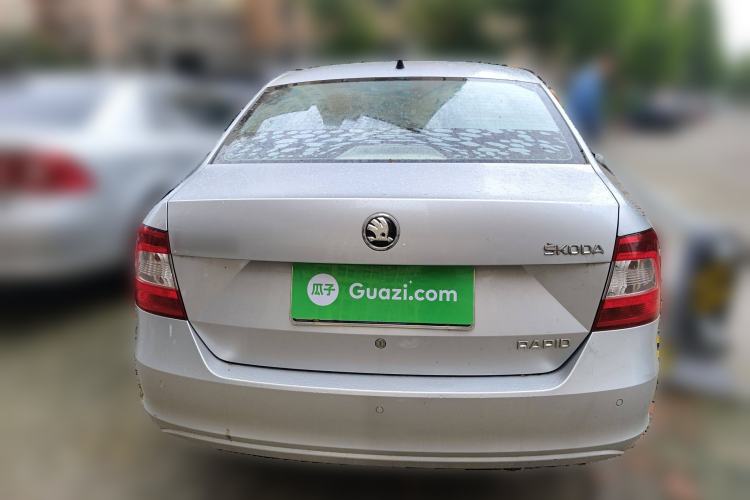 Used Skoda Rapid 2015 1.6L Automatic Smart Selection Model