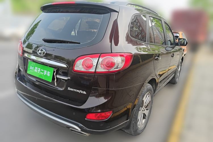 Used Hyundai Santa Fe Classic 2011 2.4 Comfort Edition 7-Seater Two-Wheel Drive