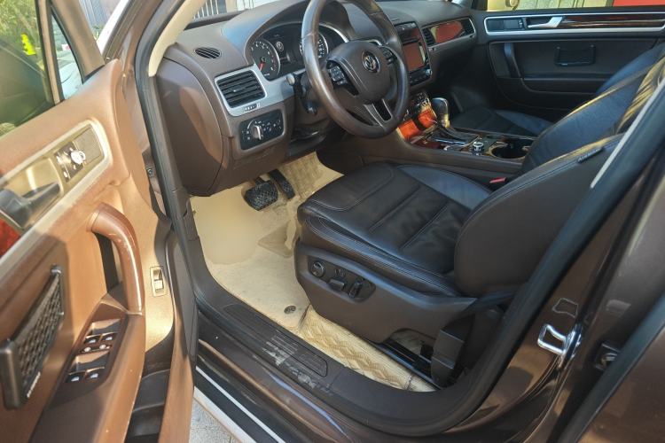 Used Volkswagen Touareg 2014 3.0 TSI New Edition