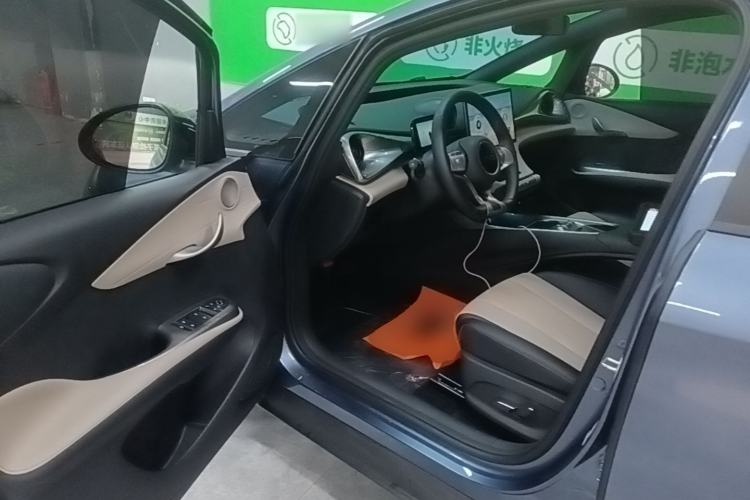 Used BYD Dolphin 2025 420km Free Edition
