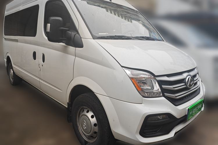 Used SAIC MAXUS Xintu V80 2025 Value Edition Aoyuntong 2.0T Manual Long Wheelbase Mid-Height Design 127 Ps 6/7/9-Seater Front Right 45 Deg