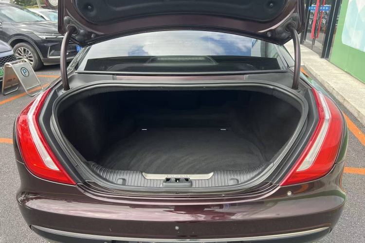 Used Jaguar XJ 2016 XJL 3.0 SC Two-Wheel-Drive Elegant Business Edition