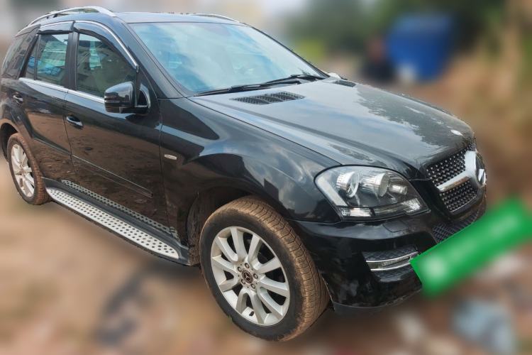 Used Mercedes-Benz M-Class 2010 ML 350 4MATIC Luxury Special Edition Front Right 45 Deg