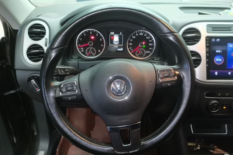 Used Volkswagen Tiguan 2015 1.8TSI Automatic Two-Wheel Drive Luxury Model Steering Wheel