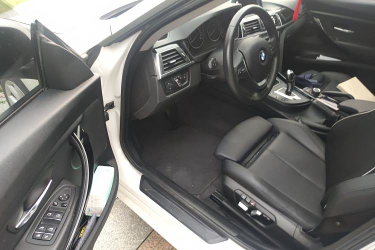 Used BMW 3 Series GT 2018 320i Sport Edition
