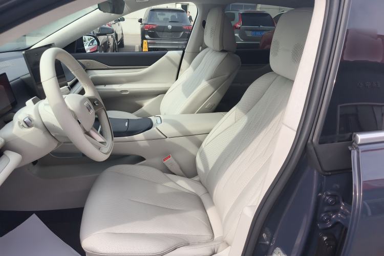 Used Buick L7 2025 Model Aivia