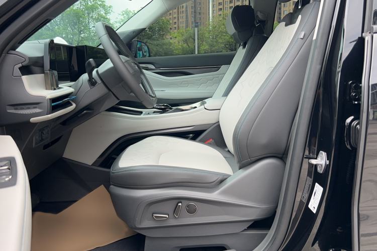 Used Ford Edge 2023 Ford Explorer L 2.0T EcoBoost Two-Wheel Drive 7-Seater Luxury Model
