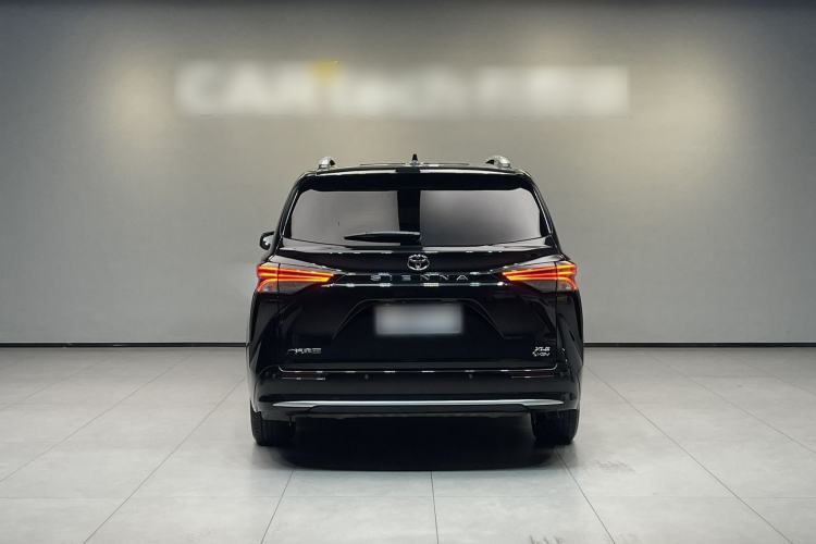 Used Toyota Sienna 2024 2.5L Hybrid Comfort Edition
