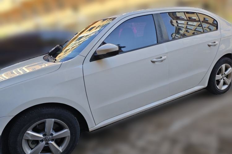 Used Volkswagen Lavida 2015 1.6L Automatic Fashion Edition