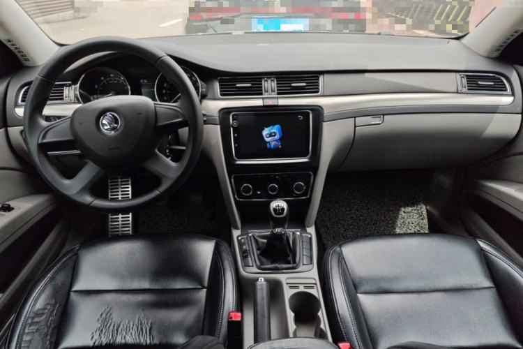 Used Skoda Superb 2013 1.4TSI Manual Shengshi Edition Center Console