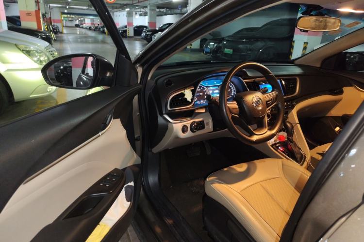 Used Buick GT 2017 15N Automatic Elite Version
