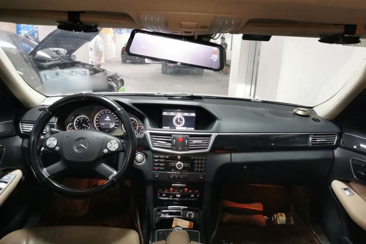 Used Mercedes-Benz E-Class 2010 E 300 L Fashion Model
