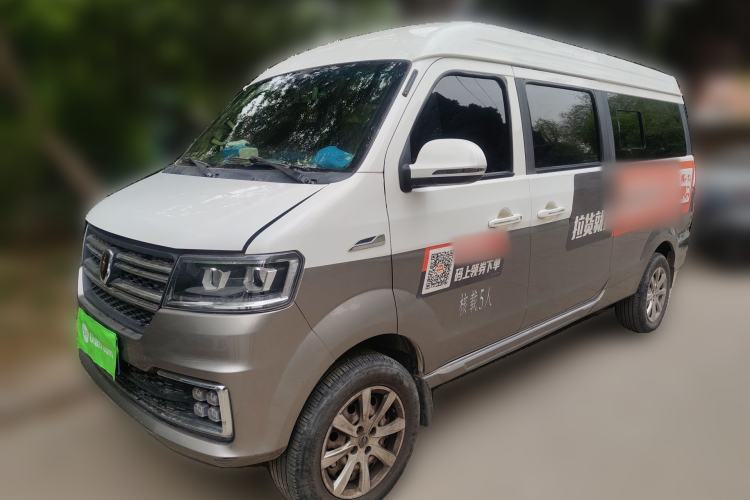 Used Jinbei New Hiace S 2023 1.5L Wealth Edition Passenger Van 5/6/7-Seater Non-Air-Conditioned Version SWC15M
