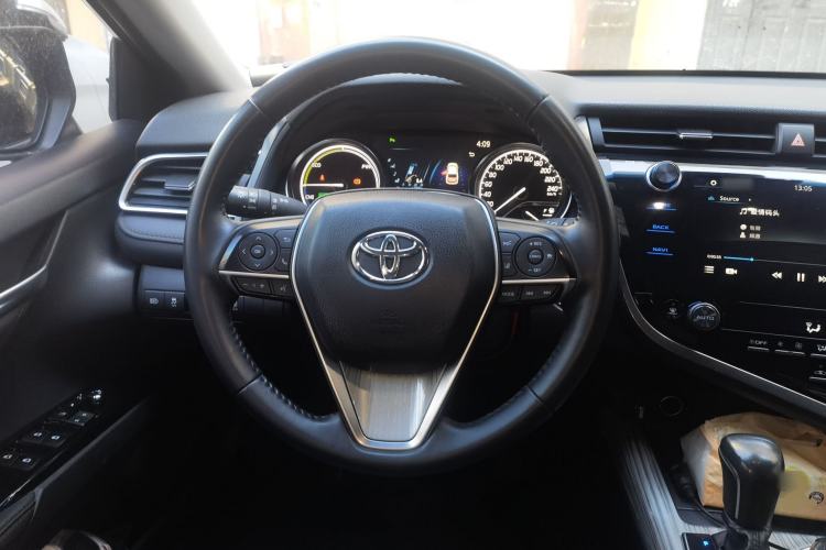 Used Toyota Camry 2019 Revised Version Dual-Engine 2.5 HG Luxury Edition Steering Wheel