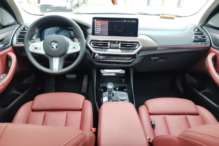 Used BMW X3 2023 Restyled xDrive30i Leading Edition M Night Sky Package Center Console