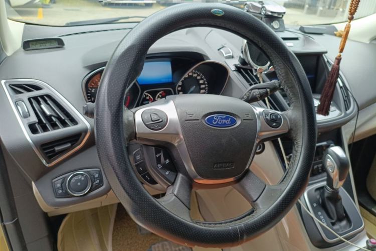 Used Ford Kuga 2013 2.0L GTDi Four-Wheel Drive Premium Model Steering Wheel
