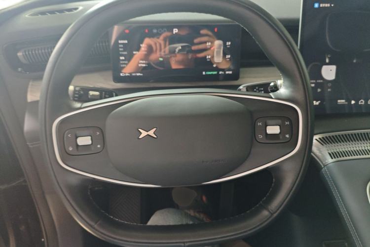 Used XPeng X9 2024 702 Ultra-Long Range Pro
