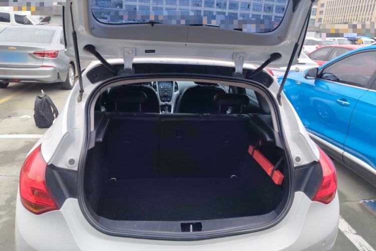 Used Buick GT 2014 XT 1.6L Automatic Fashion Edition
