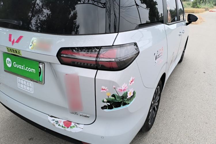 Used Wuling Starlight 730 2025 Model Pure Electric 500km Luxury Edition