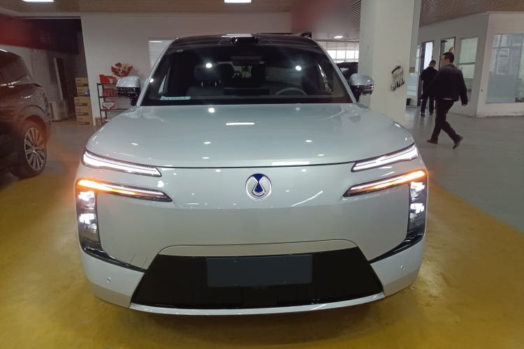 Used Denza N8L 2025 Model Zunrong Model Front