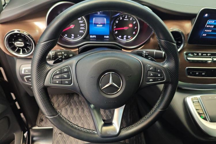 Used Mercedes-Benz V-Class 2021 V 260 L Long-wheelbase Luxury Edition