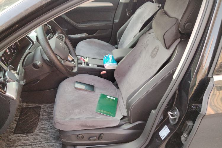 Used Volkswagen Magotan GTE Plug-in Hybrid 2022 GTE Luxury Model Left Front Seat