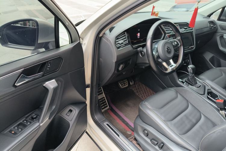 Used Volkswagen Tiguan L 2021 330TSI Automatic Two-Wheel Drive R-Line Enhanced Edition Driver Seat