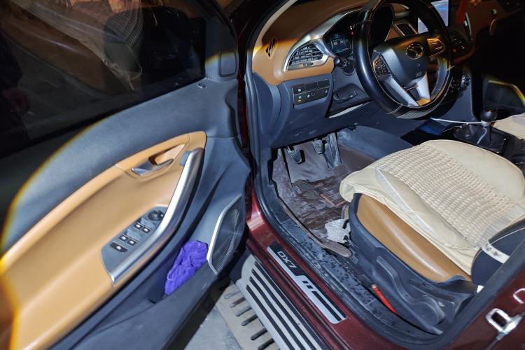 Used Soueast DX7 2016 1.5T Manual Triumph Edition
