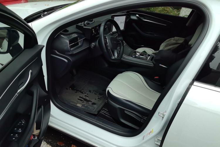 Used BYD Destroyer 05 2024 HONOR Edition DM-i 55KM Luxury Model Driver Seat