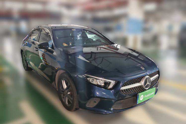 Used Mercedes-Benz A-Class 2019 A 200 L Front Right 45 Deg