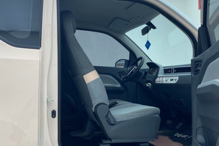 Used Wuling Hongguang MINIEV 2022 Macaron Premium Model – Lithium Iron Phosphate
