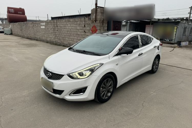 Used Hyundai Elantra (5th Generation / Langdong) 2016 1.6L Automatic Smart Version