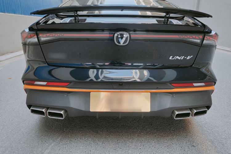 Used CHANGAN UNI-V 2025 1.5T 500Bar Prestige Sporty Version