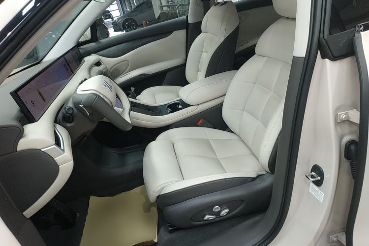 Used IM LS6 2023 Max Standard Edition
