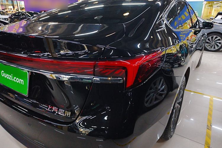 Used Buick LaCrosse 2025 28T Platinum Edition