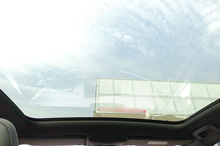 Used Volkswagen ID.UNYX 2024 Revised Pro Long-Range Version Headliner