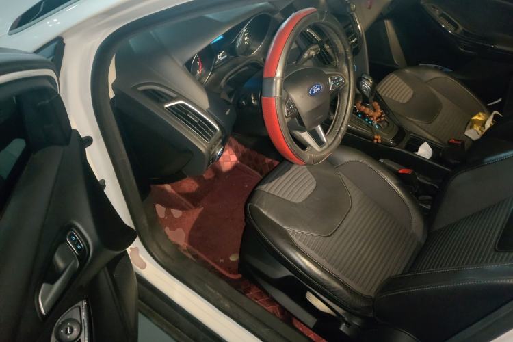 Used Ford Focus 2015 Sedan 1.6L Automatic Trend Model
