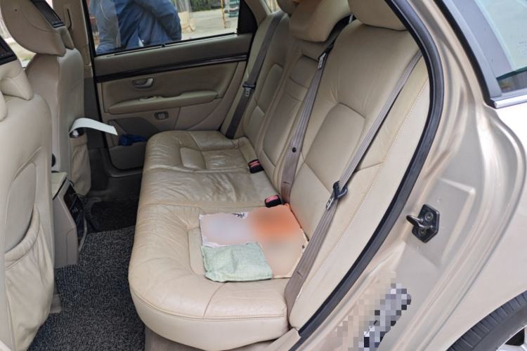 Used Volvo S80 2004 2.5T
