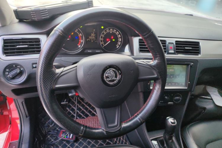 Used Skoda Rapid Spaceback 2016 Revised 1.6L Automatic Chuanxing Version