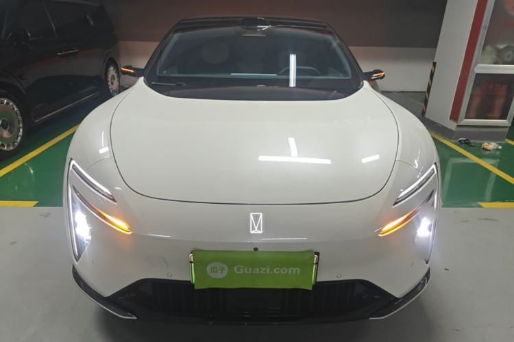 Used Avatr 06 2025 Max All-Electric Version