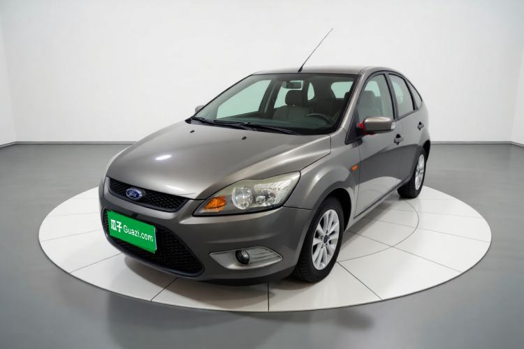 Used Ford Focus 2013 Hatchback Classic 1.8L Manual Base Model Guazi used car, China used car export, Used car for sale, Used cars, Cheapest cars for sale