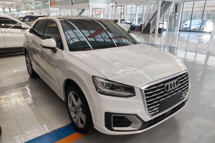 Used Audi Q2L 2018 35 TFSI Fashionable & Elegant Version China VI Emission Standard Front Right 45 Deg