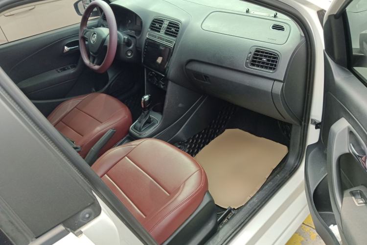 Used Volkswagen Polo 2016 1.4L Automatic Trendy Model Right Front Seat